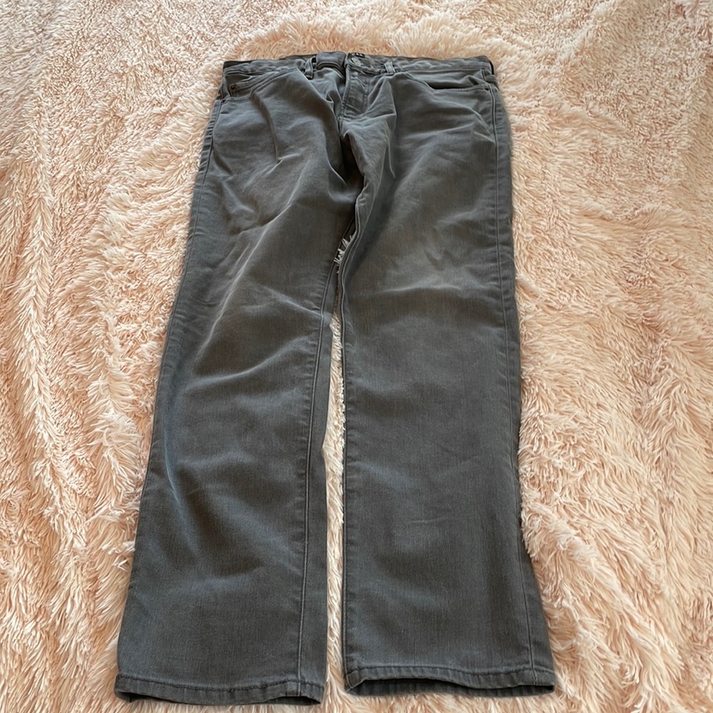 GAP Men’s Jeans.